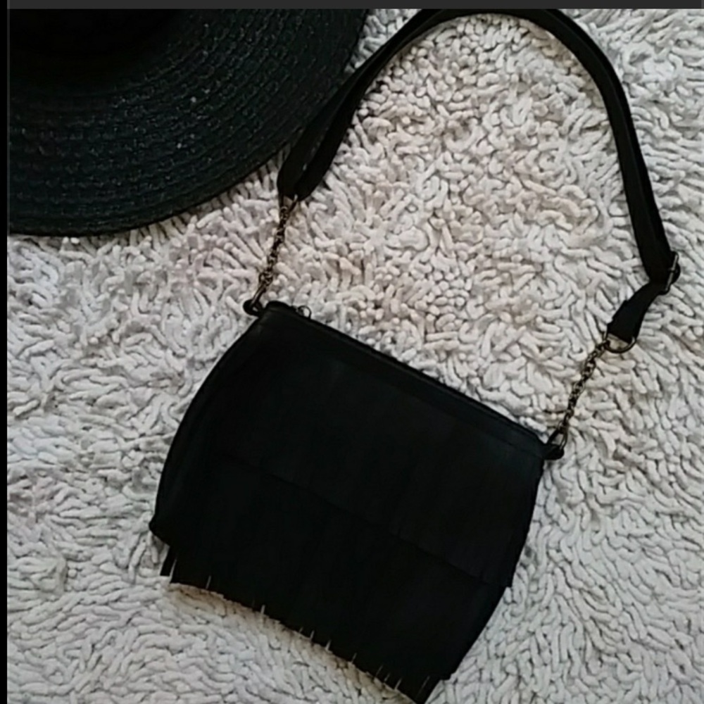 Brea Boho Chic Black Fringe Crossbody Bag With Gold Hardware - Picture 4 of 16